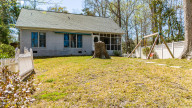 4428 Rivershore Dr New Bern, NC 28560