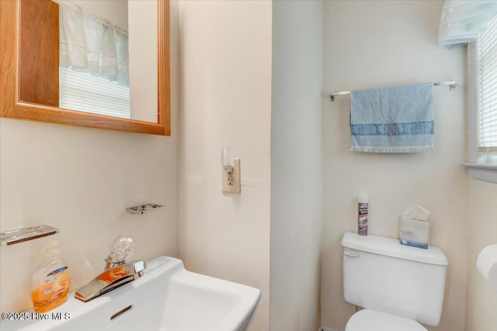 1709 Richard St Goldsboro, NC 27530