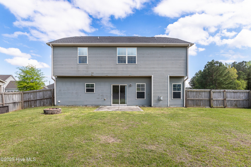 101 Lincolnton Ct Jacksonville, NC 28540