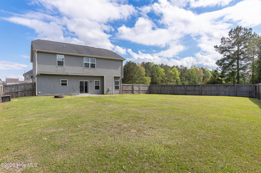 101 Lincolnton Ct Jacksonville, NC 28540