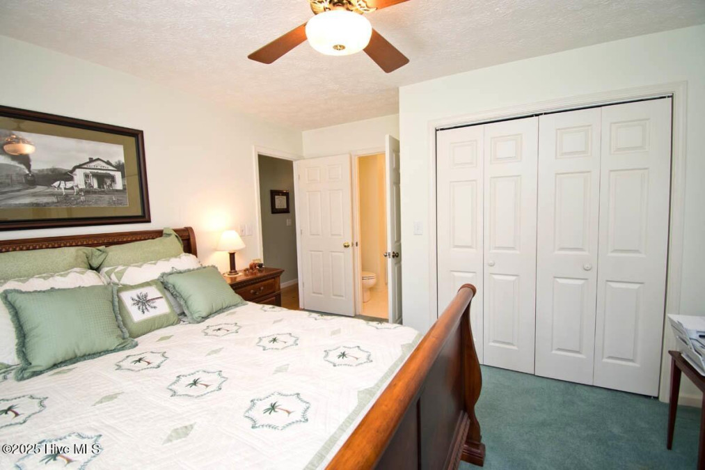 511 Pine Valley Dr Morehead City, NC 28557