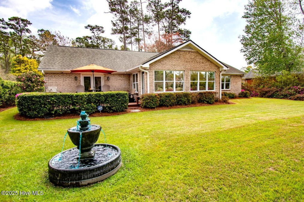 511 Pine Valley Dr Morehead City, NC 28557