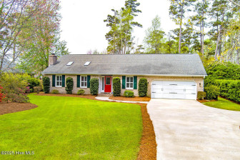 511 Pine Valley Dr Morehead City, NC 28557