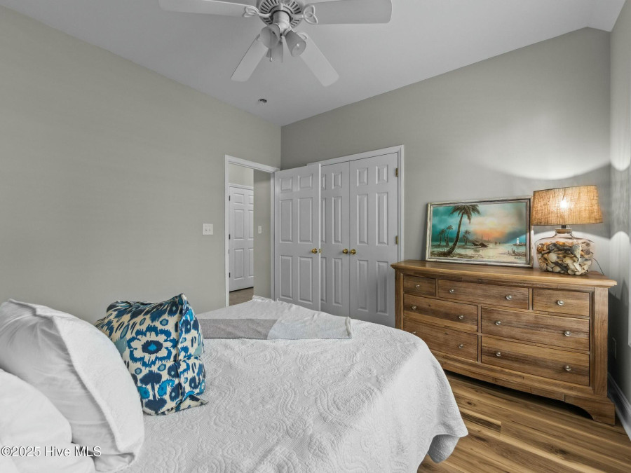 1914 Widgeon Dr Morehead City, NC 28557