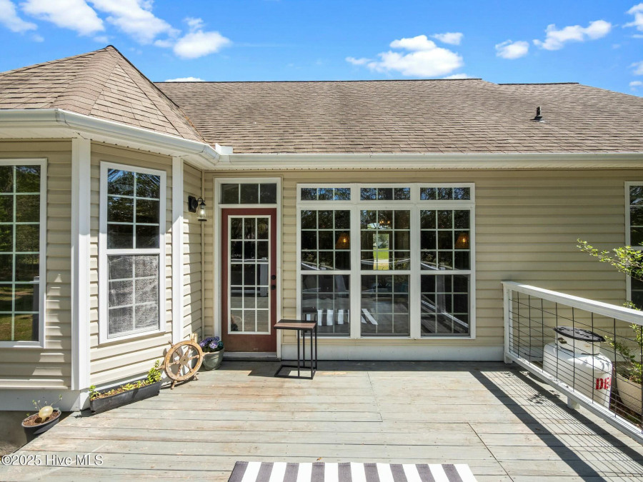 1914 Widgeon Dr Morehead City, NC 28557