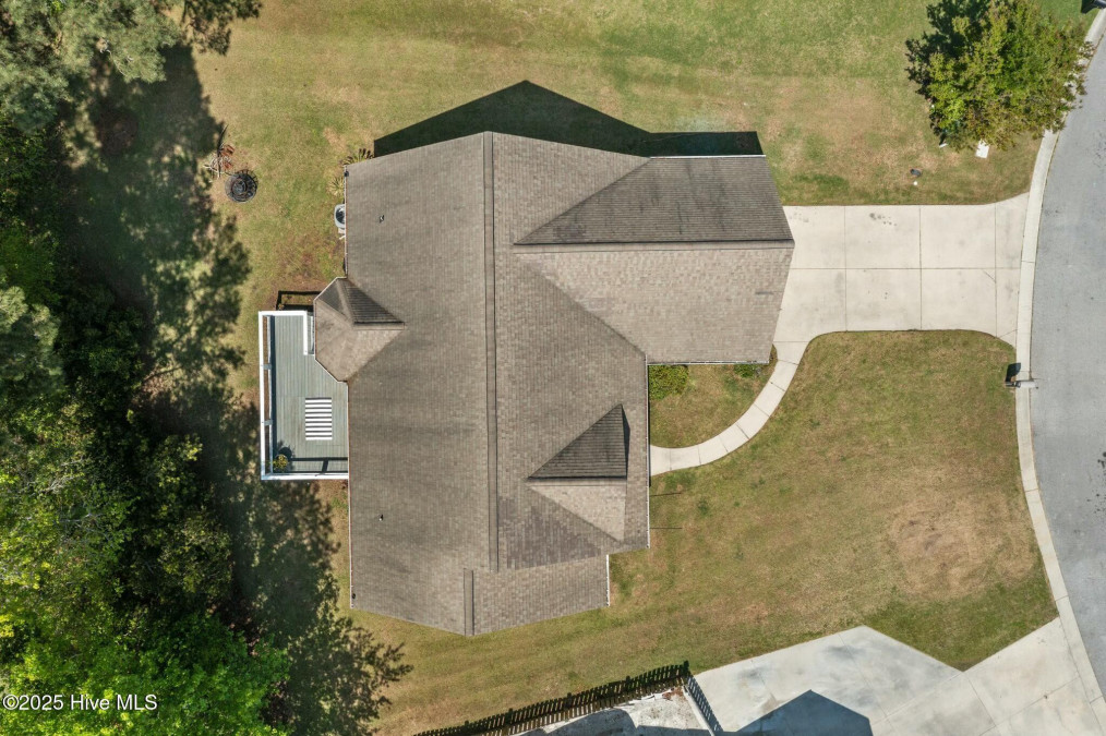 1914 Widgeon Dr Morehead City, NC 28557