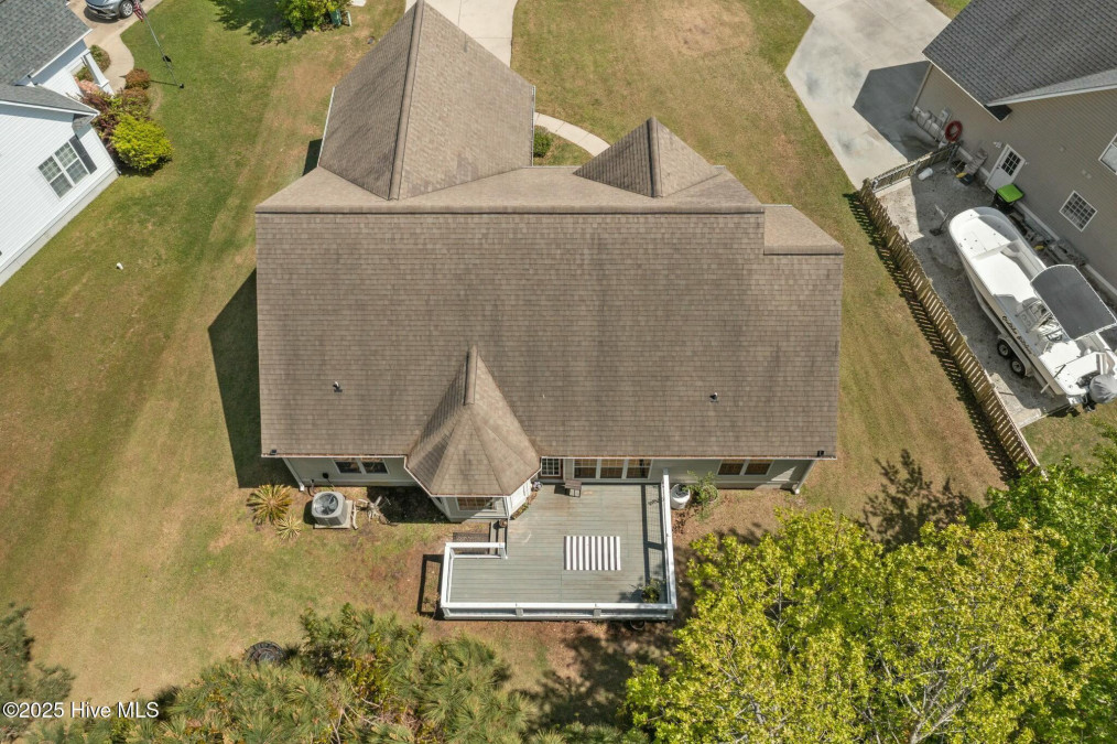 1914 Widgeon Dr Morehead City, NC 28557