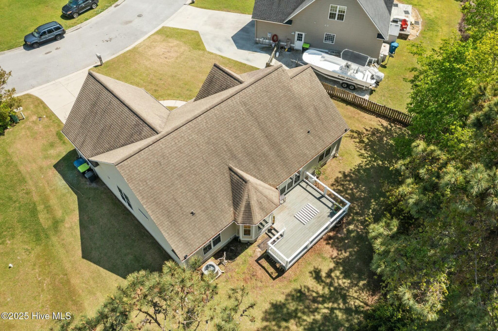 1914 Widgeon Dr Morehead City, NC 28557