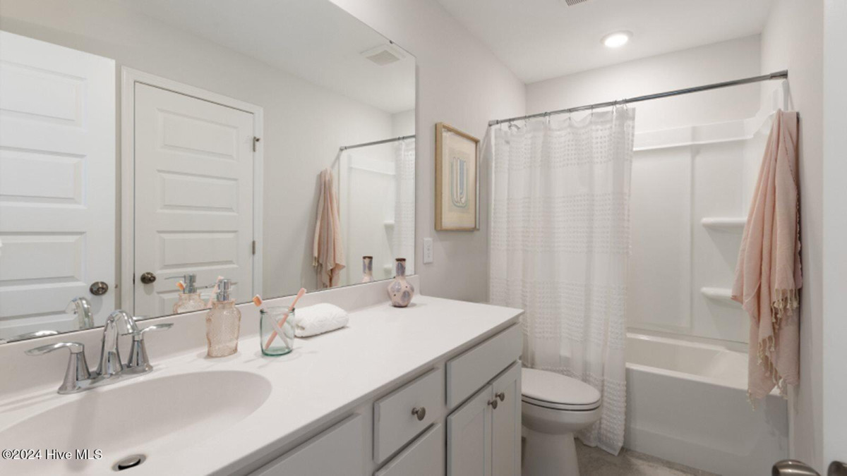 8726 Baton Rouge Ave Calabash, NC 28467