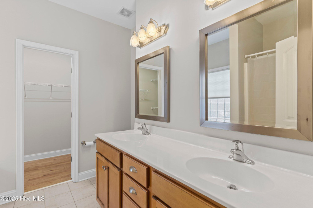 929 Dunhill Ln Wilmington, NC 28412