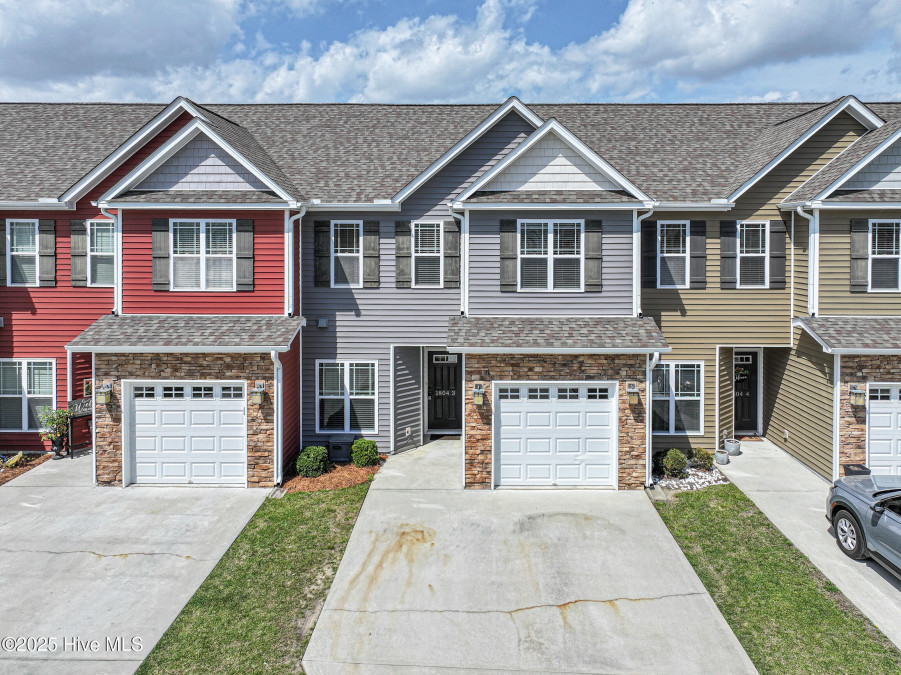 1804 Fox Den Way Greenville, NC 27858