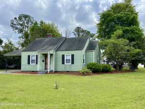 1415 Mcarthur Ave New Bern, NC 28560