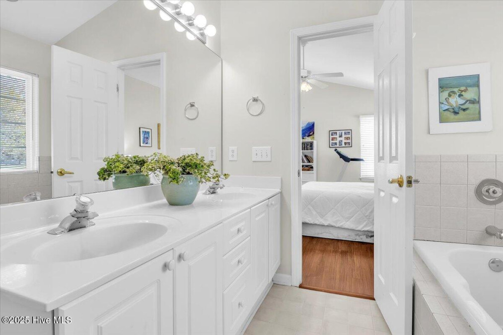 127 Fairway Dr Caswell Beach, NC 28465