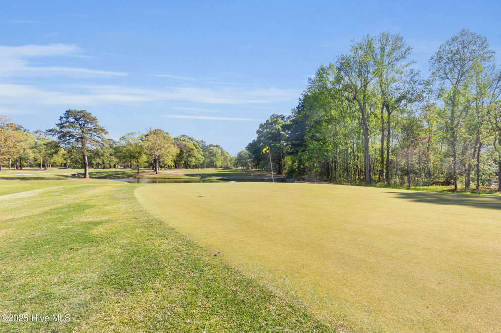 429 Country Club Dr Minnesott Beach, NC 28510