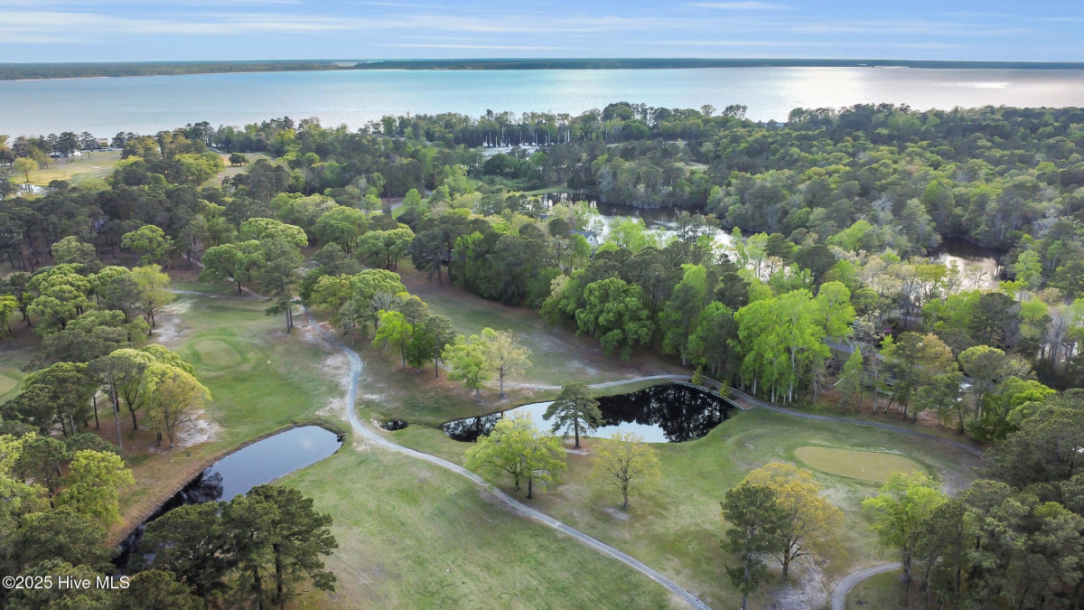 429 Country Club Dr Minnesott Beach, NC 28510
