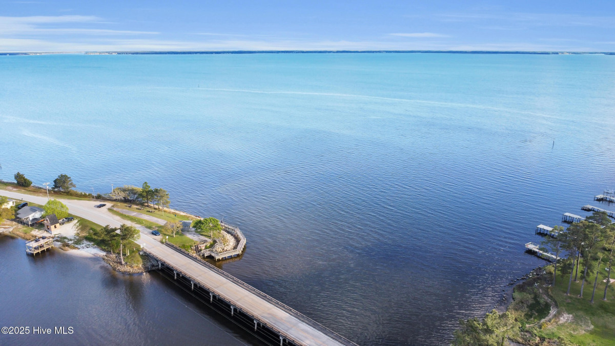 429 Country Club Dr Minnesott Beach, NC 28510