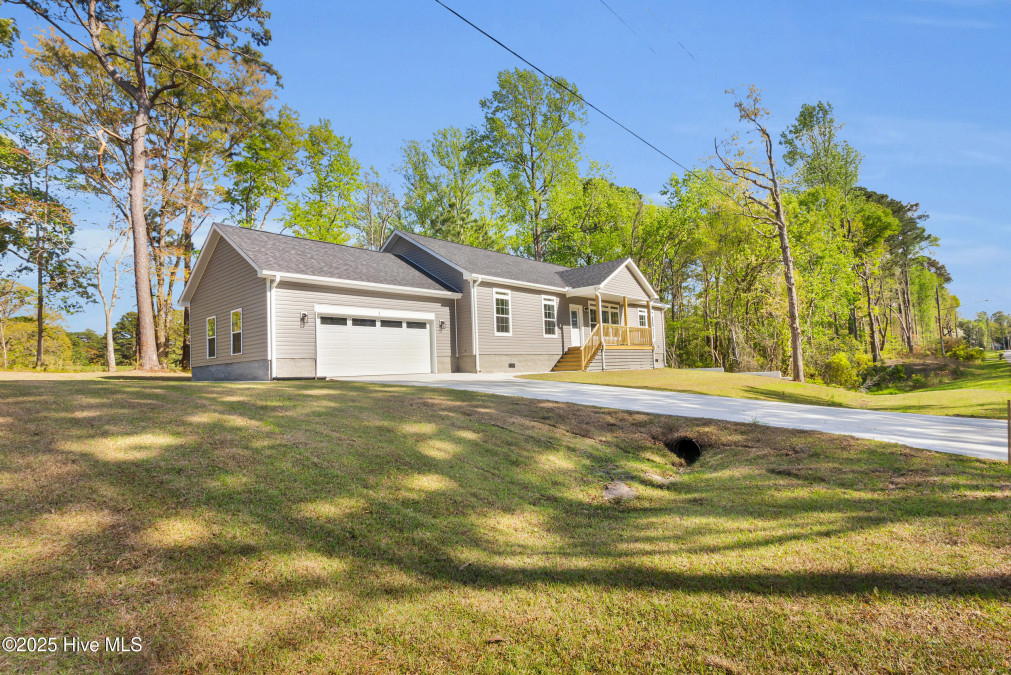 429 Country Club Dr Minnesott Beach, NC 28510