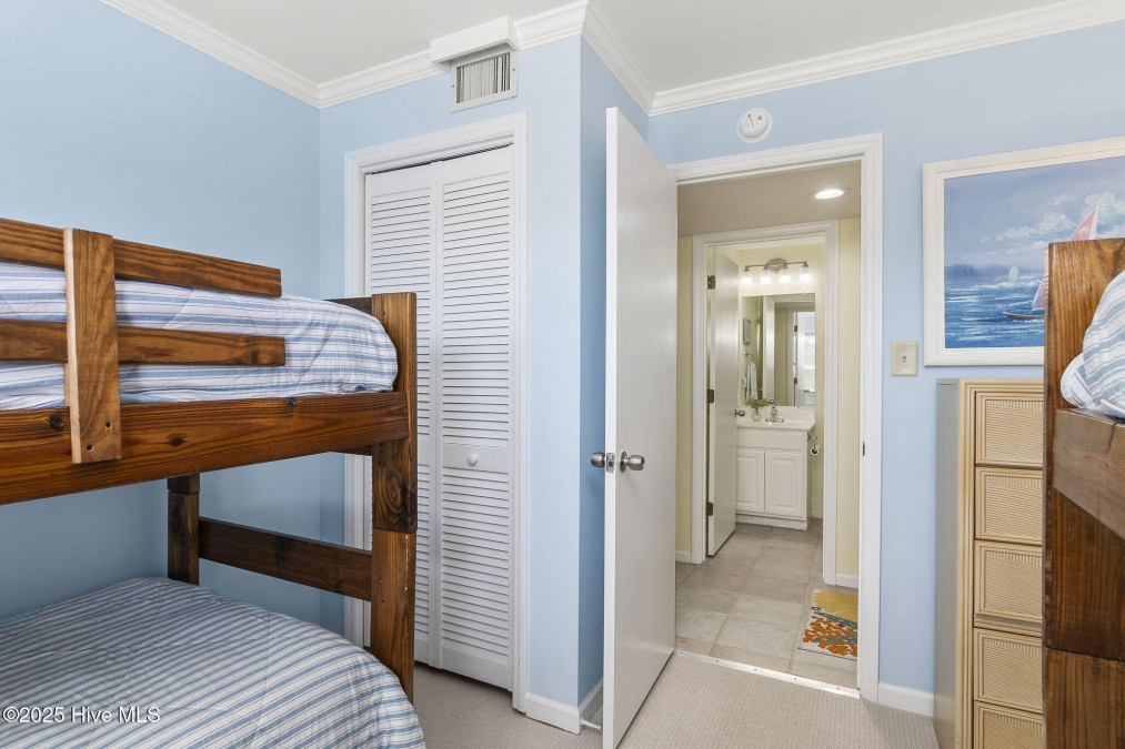 1010 Salter Path Rd Indian Beach, NC 28512