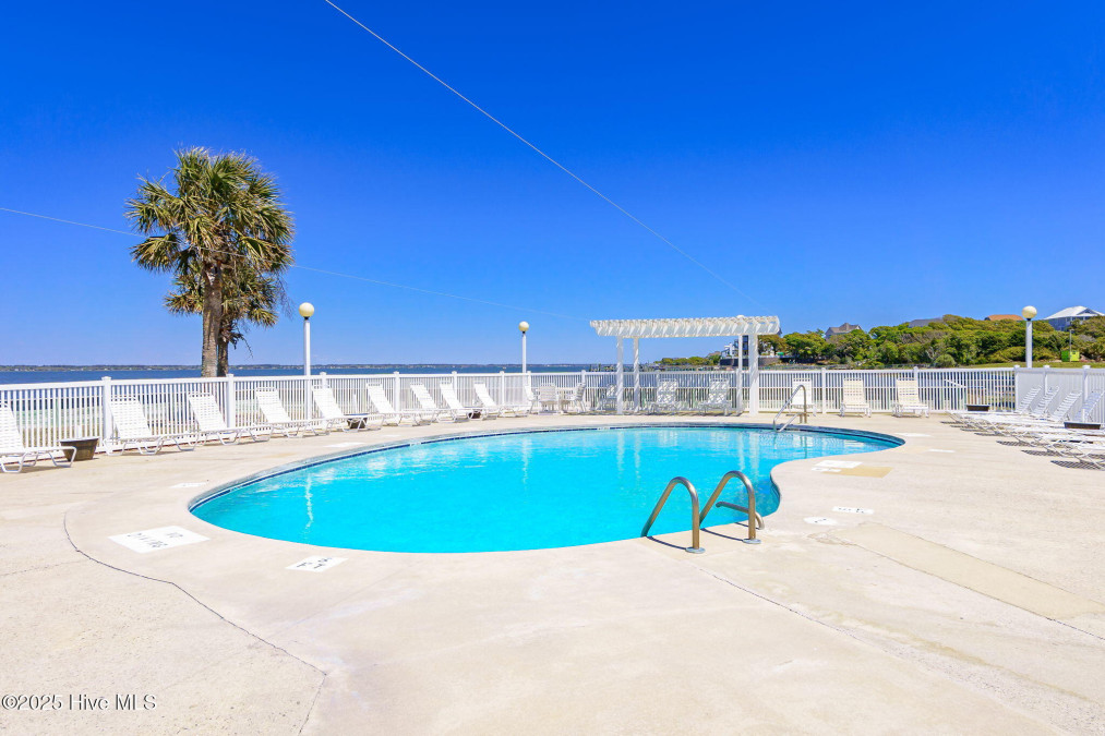 1010 Salter Path Rd Indian Beach, NC 28512