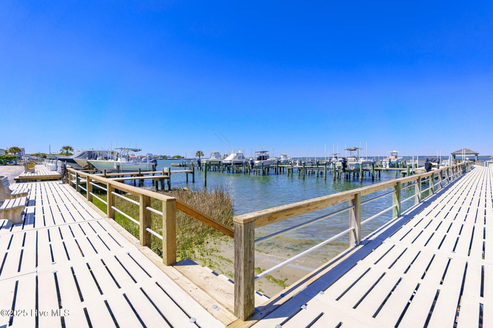 1010 Salter Path Rd Indian Beach, NC 28512