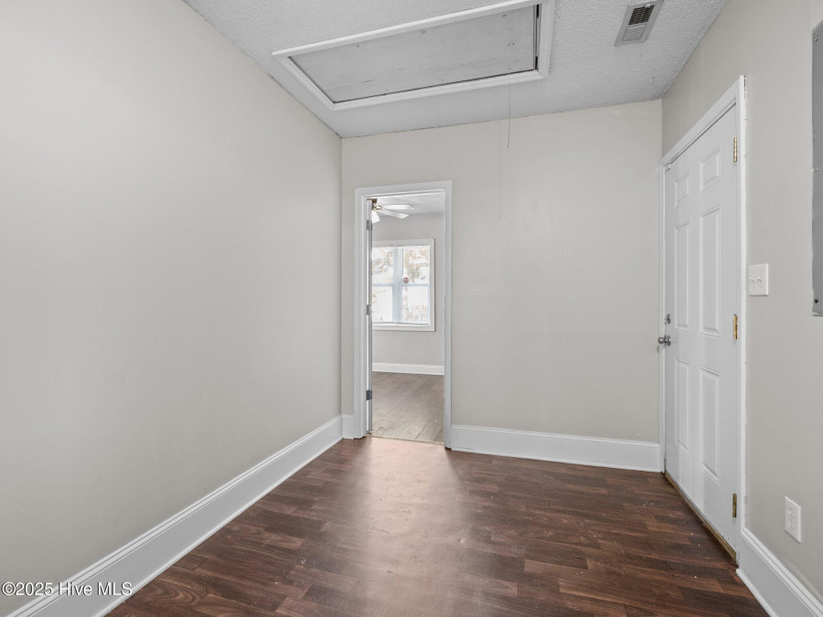 206 Zachary Ln Hubert, NC 28539