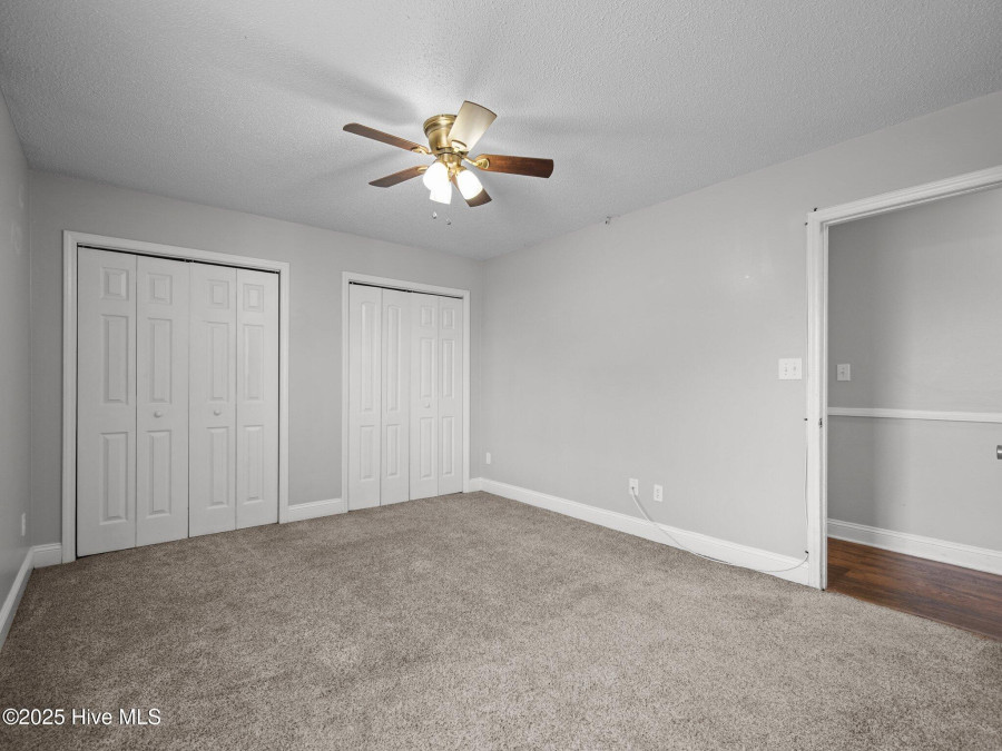 206 Zachary Ln Hubert, NC 28539