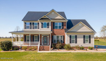 121 Farmington Dr Richlands, NC 28574