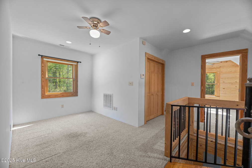 105 Port Dr Oriental, NC 28571