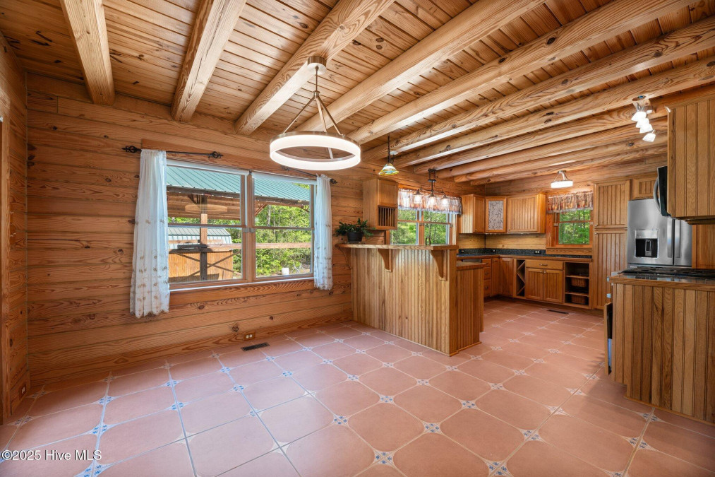 105 Port Dr Oriental, NC 28571