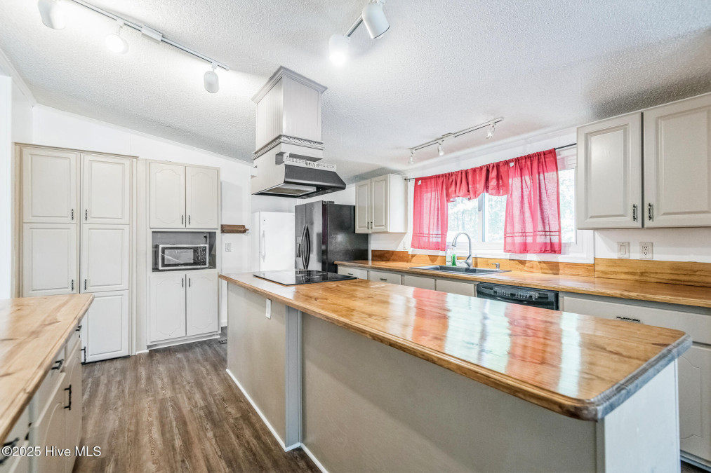 973 Scott Rd Elizabeth City, NC 27909