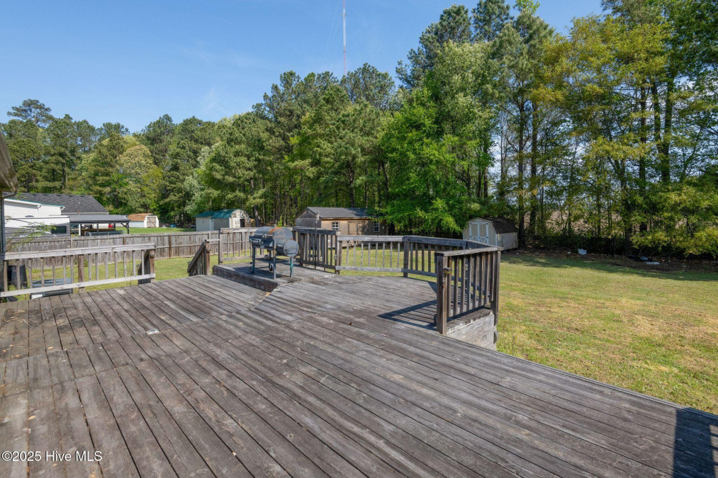 973 Scott Rd Elizabeth City, NC 27909