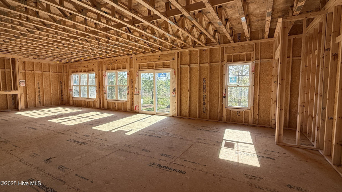 302 Ivybridge Dr Hubert, NC 28539
