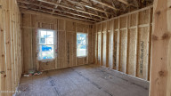 302 Ivybridge Dr Hubert, NC 28539