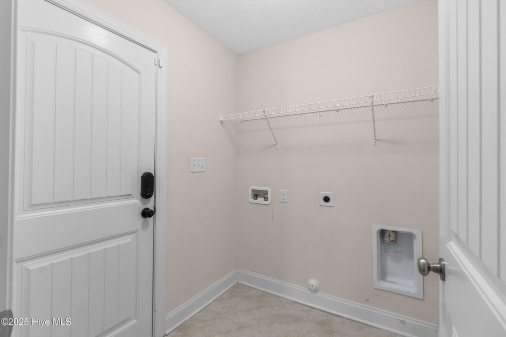 320 Strut Ln Richlands, NC 28574