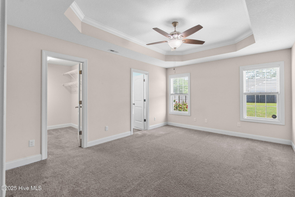 320 Strut Ln Richlands, NC 28574