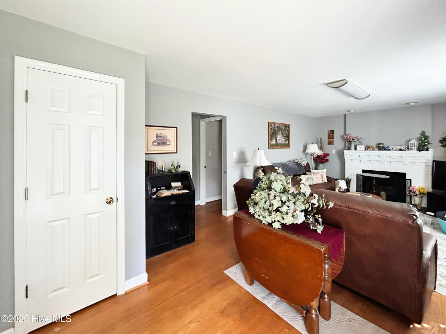 107 Pearl St Princeton, NC 27569