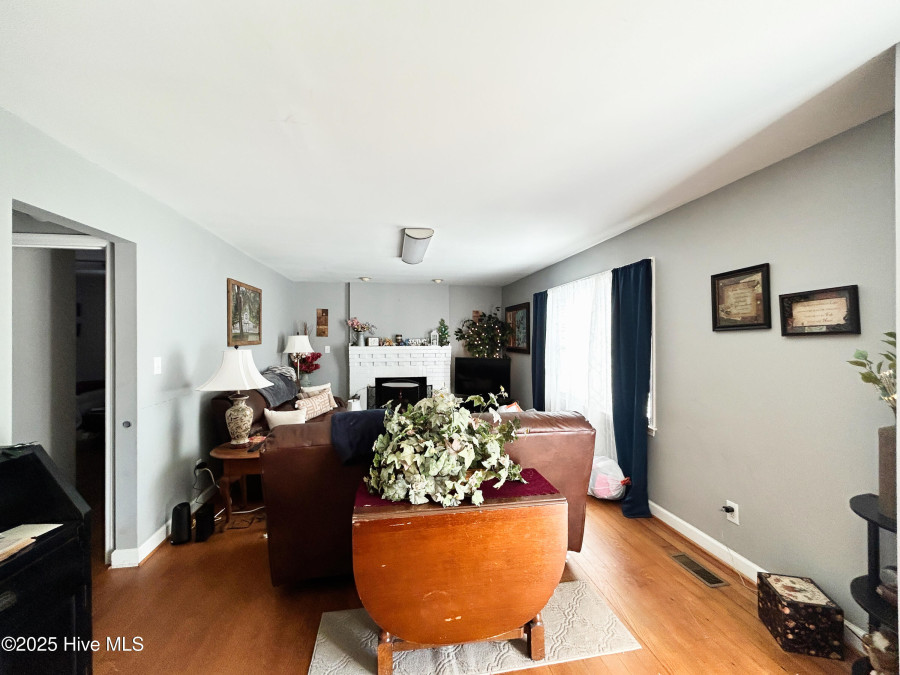 107 Pearl St Princeton, NC 27569