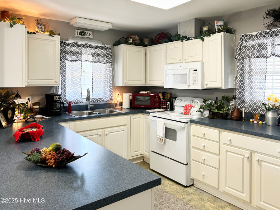 107 Pearl St Princeton, NC 27569