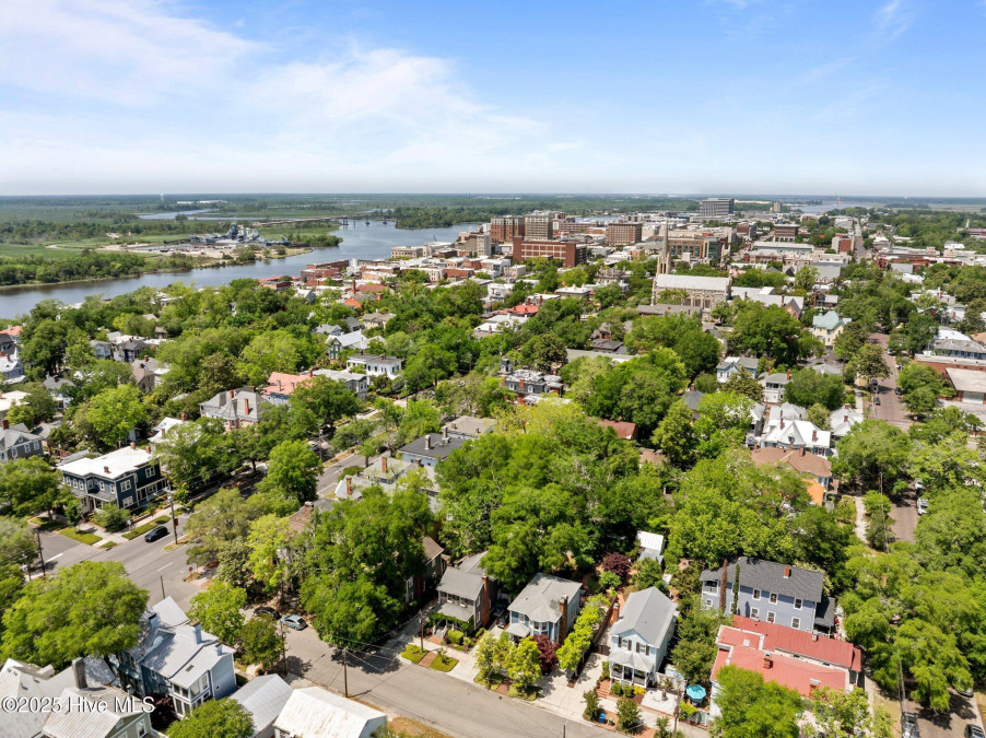 307 Nun St Wilmington, NC 28401