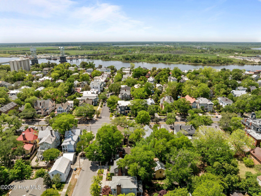 307 Nun St Wilmington, NC 28401