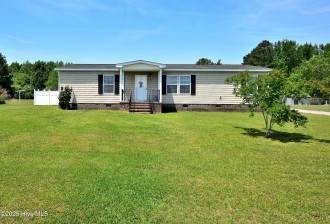 1424 Wood Duck Rd Elm City, NC 27822