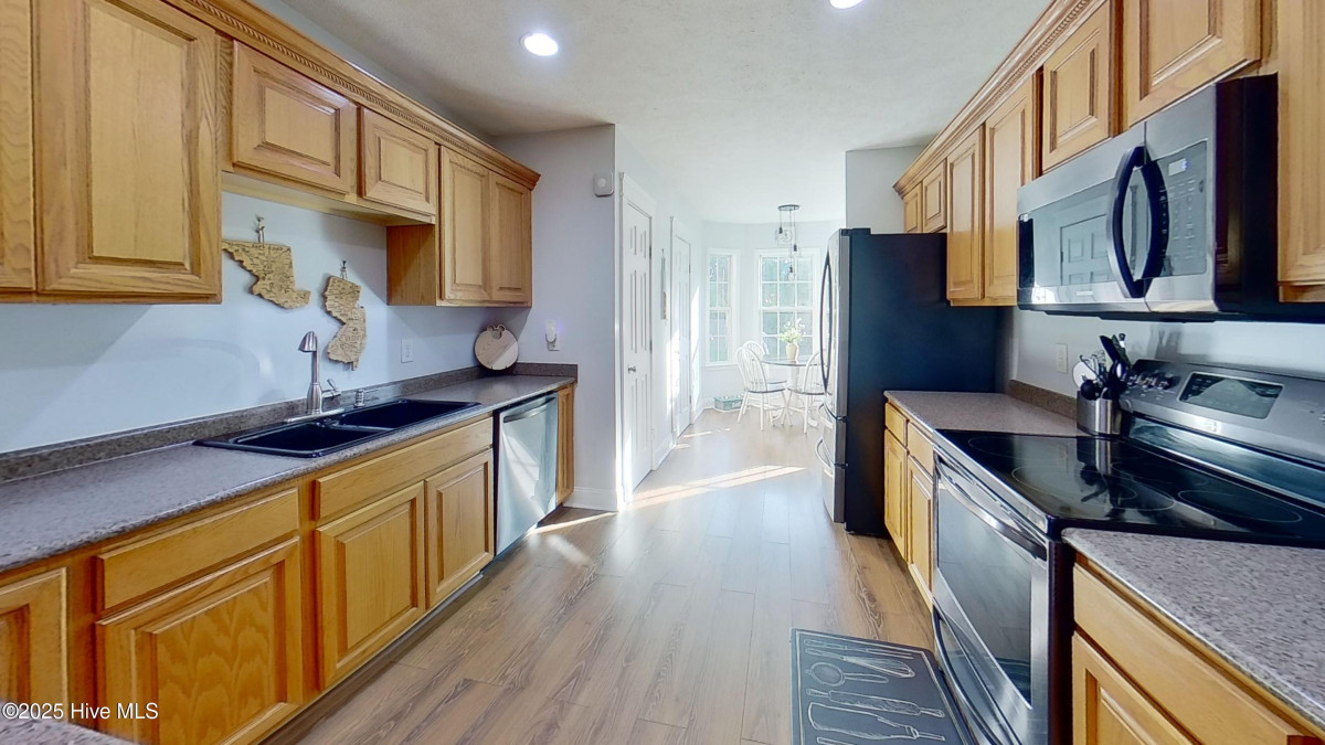 2801 Fletcher Ct Castle Hayne, NC 28429