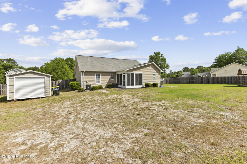 8602 Heirloom Dr Leland, NC 28451