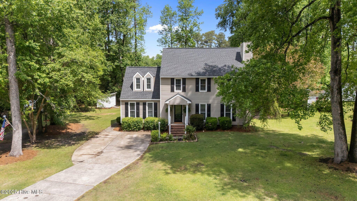 2112 Horse Shoe Bend Trent Woods, NC 28562