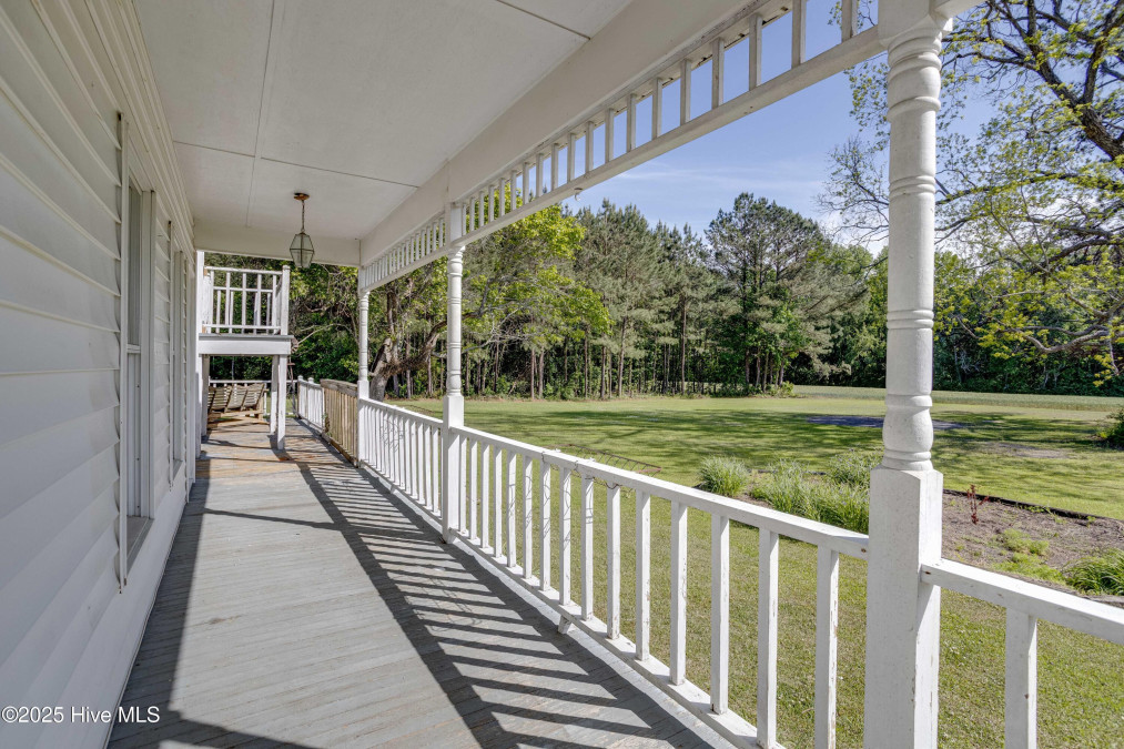 606 Cherry Rd Washington, NC 27889