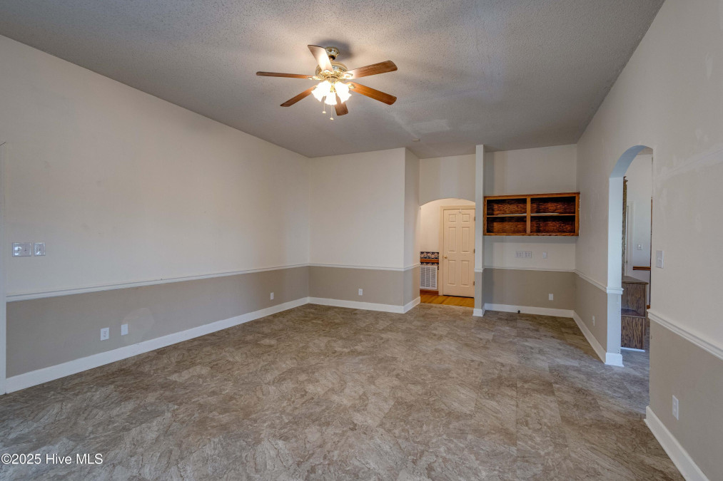 606 Cherry Rd Washington, NC 27889