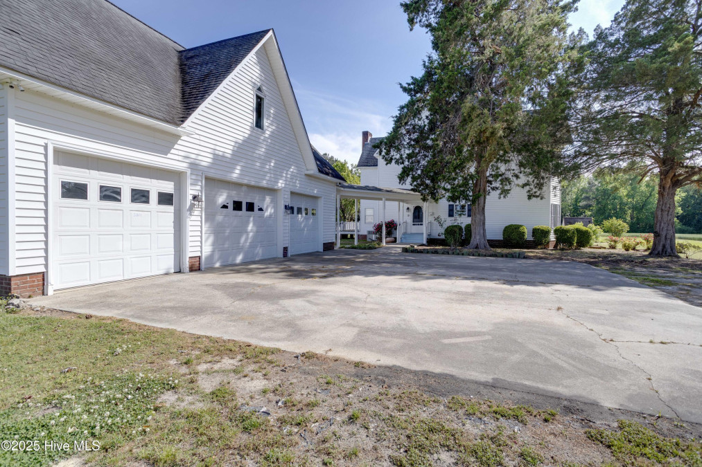 606 Cherry Rd Washington, NC 27889