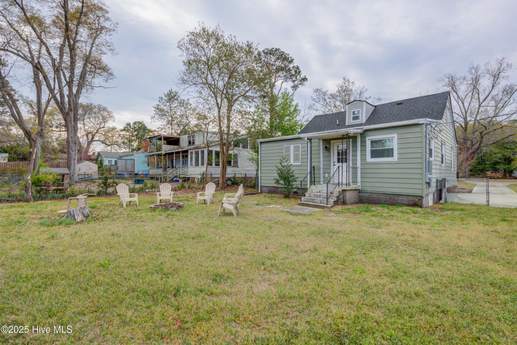 2113 Plaza Dr Wilmington, NC 28405