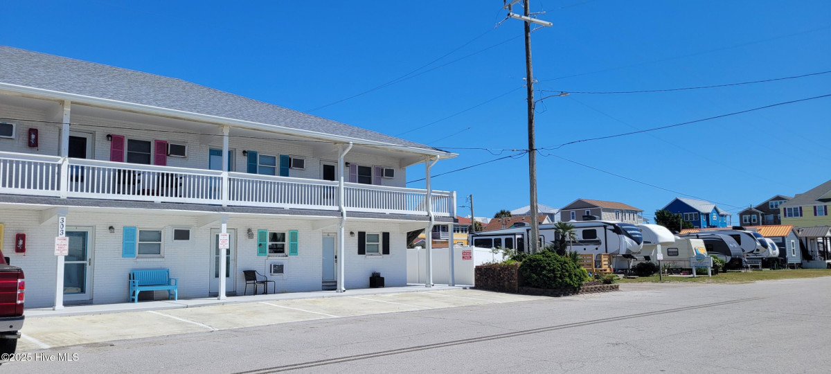 303 Henderson Blvd Atlantic Beach, NC 28512