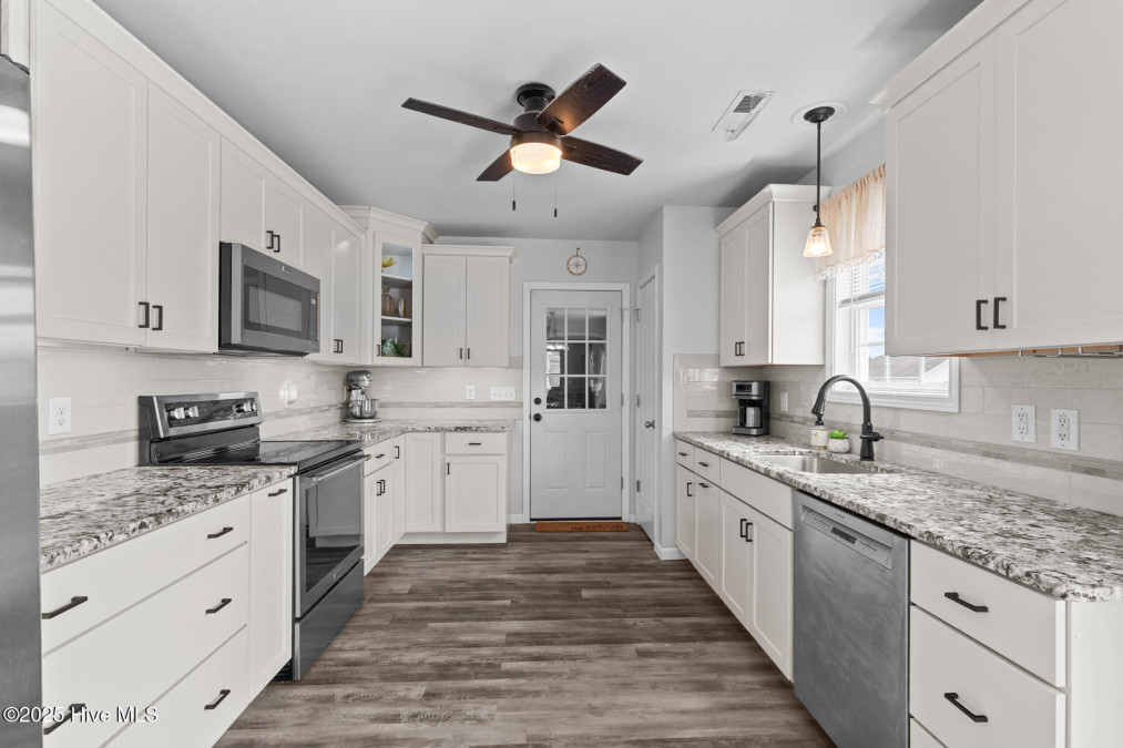 209 Mccain St Beulaville, NC 28518